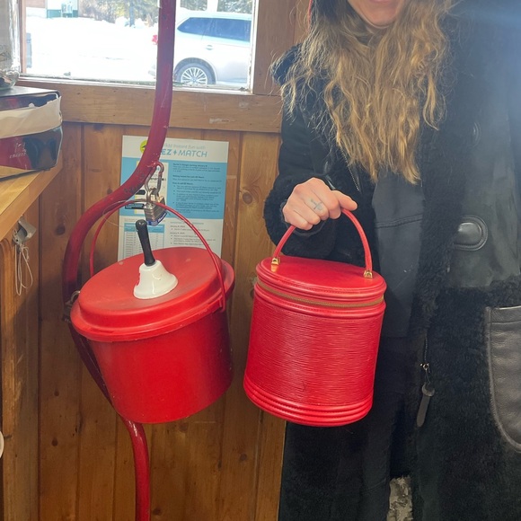 Louis Vuitton w/COA Cannes Red Epi Vanity Top Handle Bucket Bag! - Picture 2 of 13